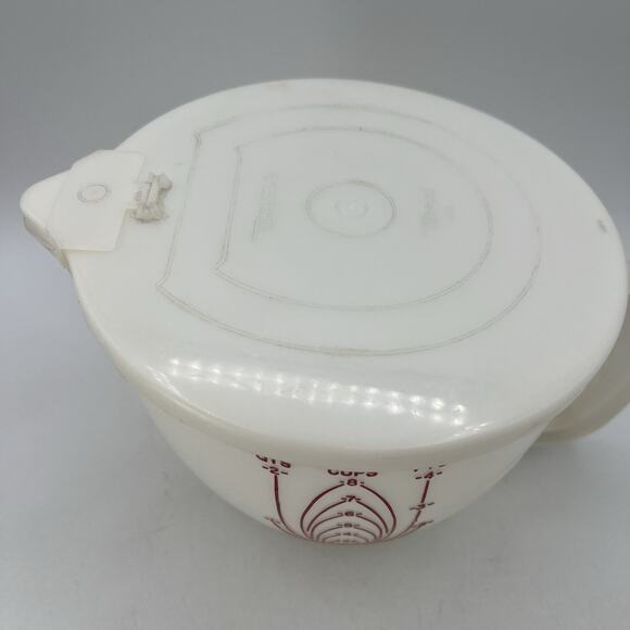 Vintage Tupperware Mix N Store 8 Cup Measuring Pitcher Batter Bowl With Lid - Picture 2 of 7